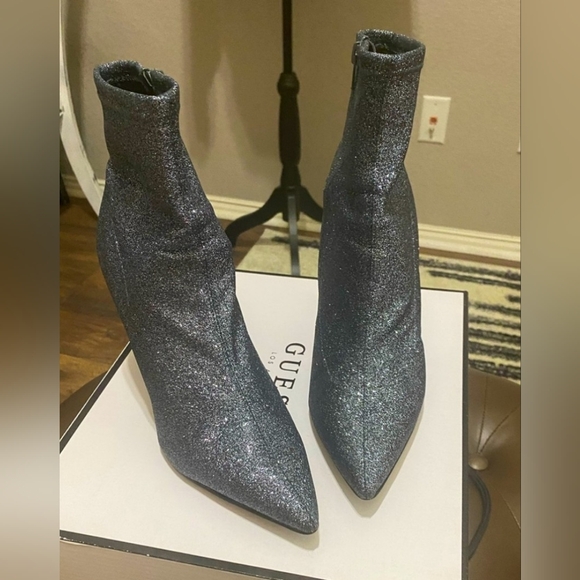 Guess Aspire Pewter Glitter Boots EUC - Picture 2 of 5